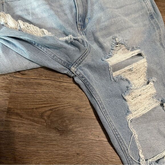 Hollister Ultra High-Rise Mom Jeans Vintage Stretch Denim Size 5 Short Women 27 - Picture 3 of 5
